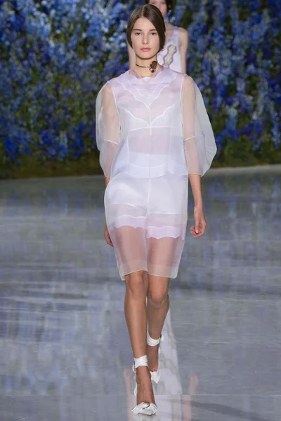 Look 40